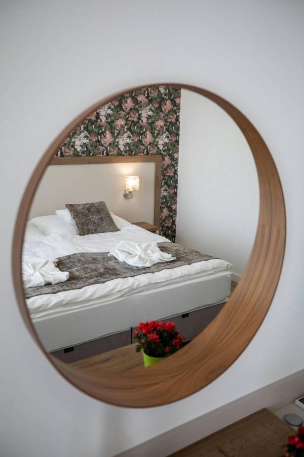 Aszuvilag Rezidencia With Sauna & Jacuzzi Legyesbenye Εξωτερικό φωτογραφία